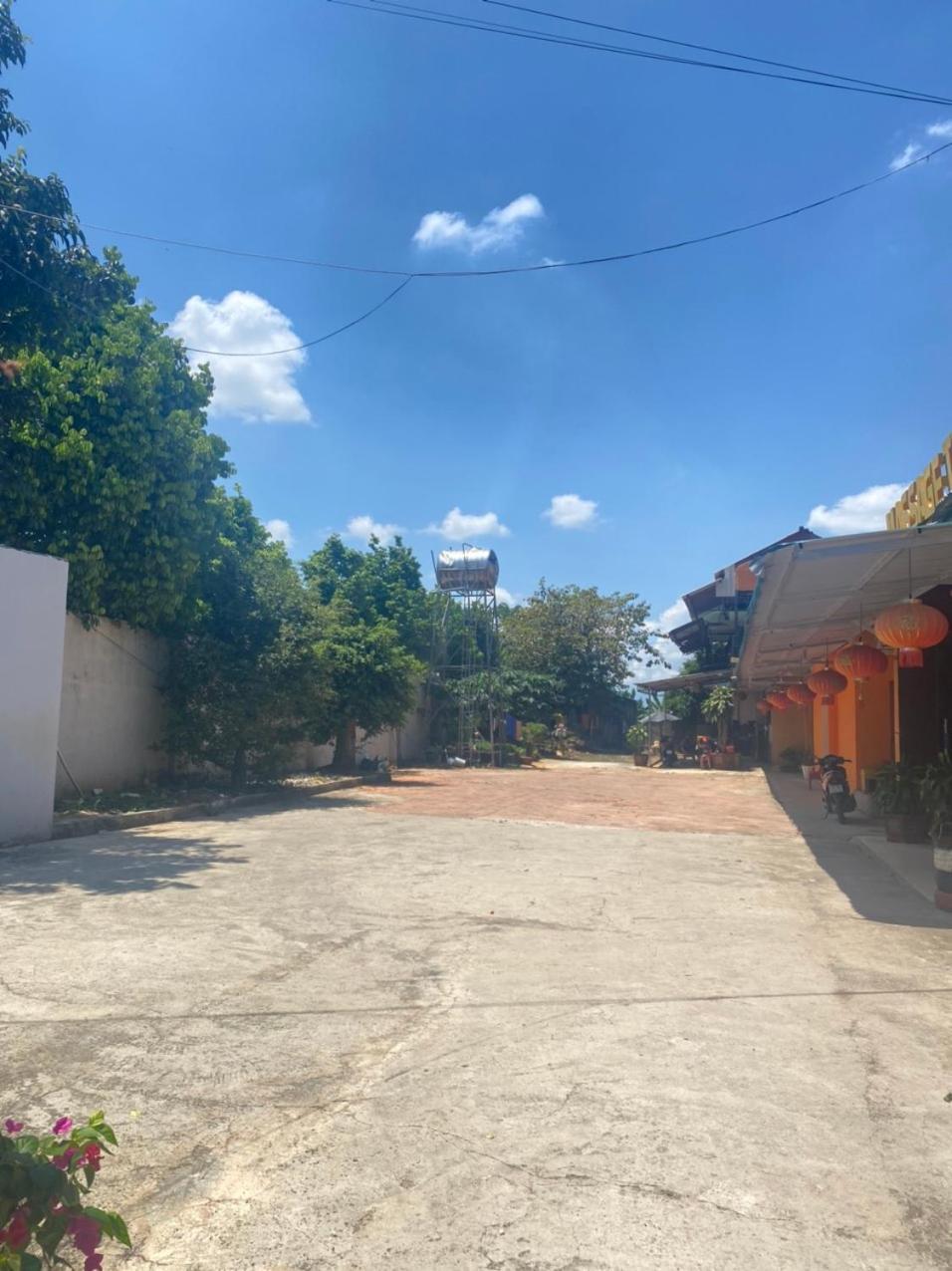 Khach San Ban Me Xanh Hotel Buon Ma Thuot Kültér fotó