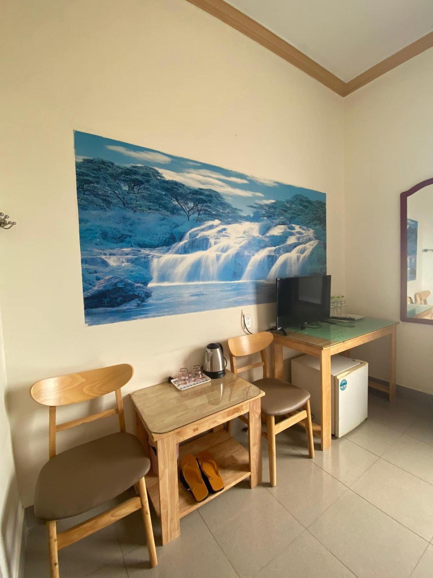 Khach San Ban Me Xanh Hotel Buon Ma Thuot Kültér fotó
